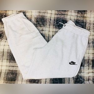 NWOT Nike Joggers men’s sz Large